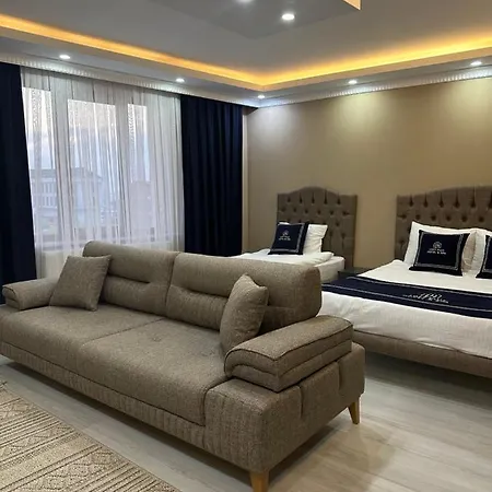 Apartment Special House & Private Transportation Istanbul Airport-by Loft